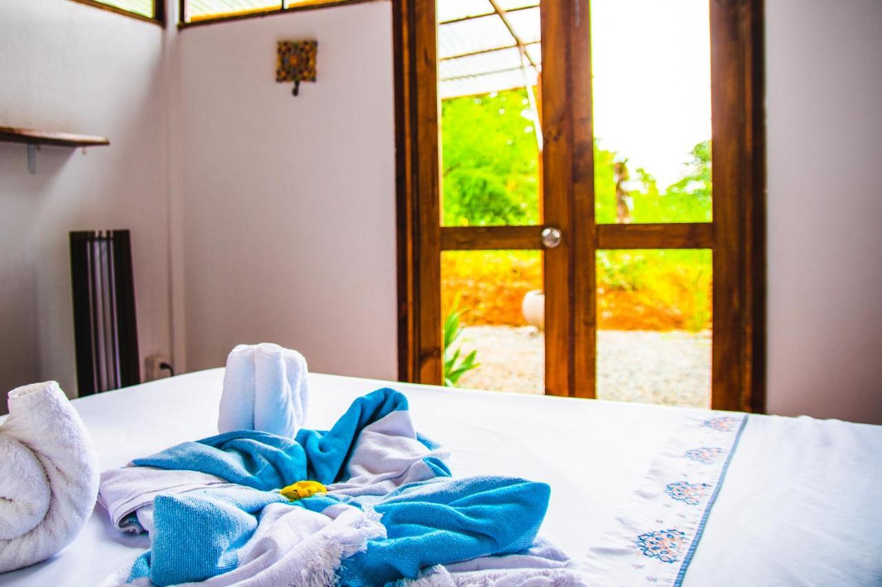 Oasis Uvita Bed & Breakfast Ngoại thất bức ảnh