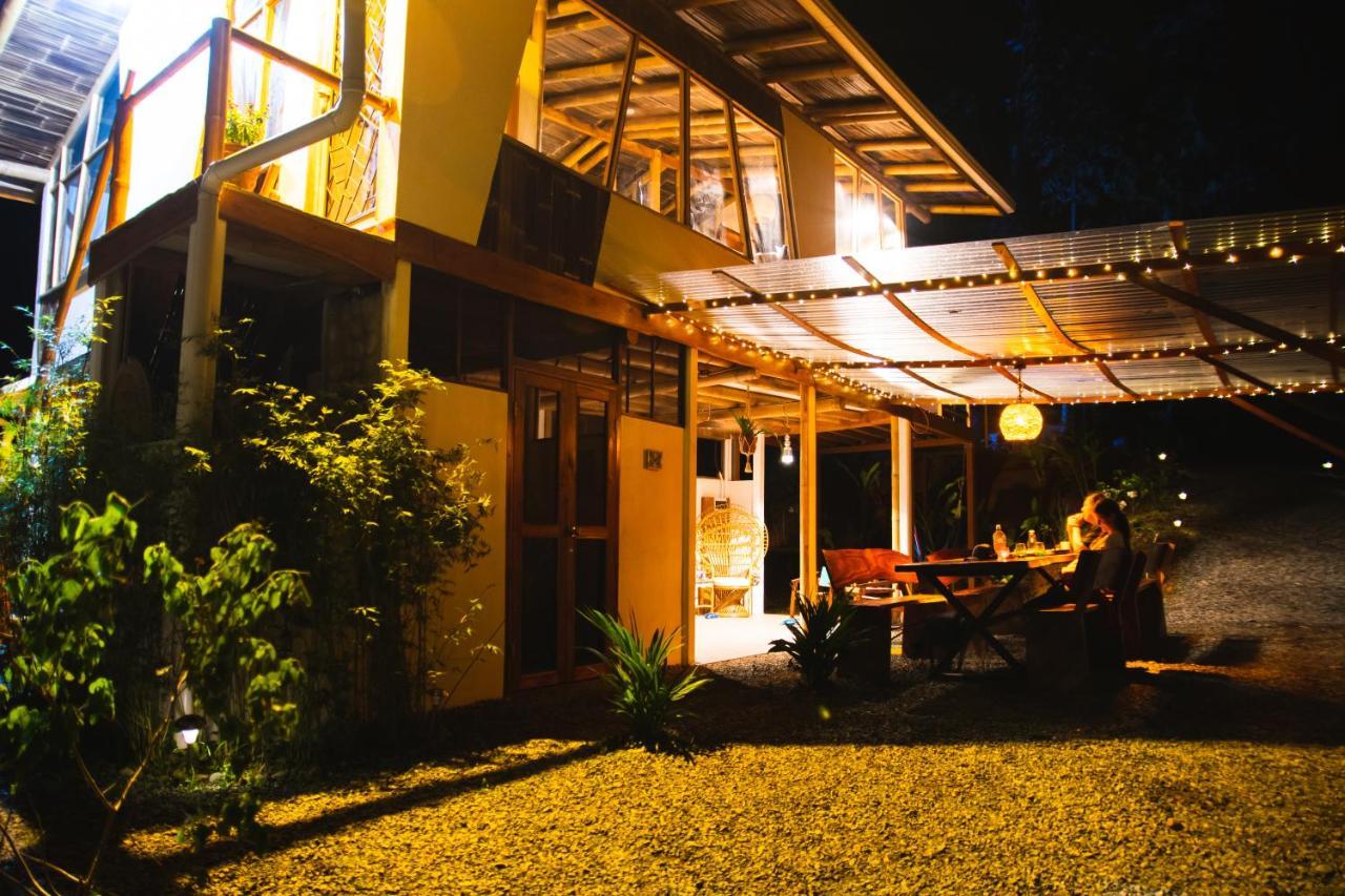 Oasis Uvita Bed & Breakfast Ngoại thất bức ảnh